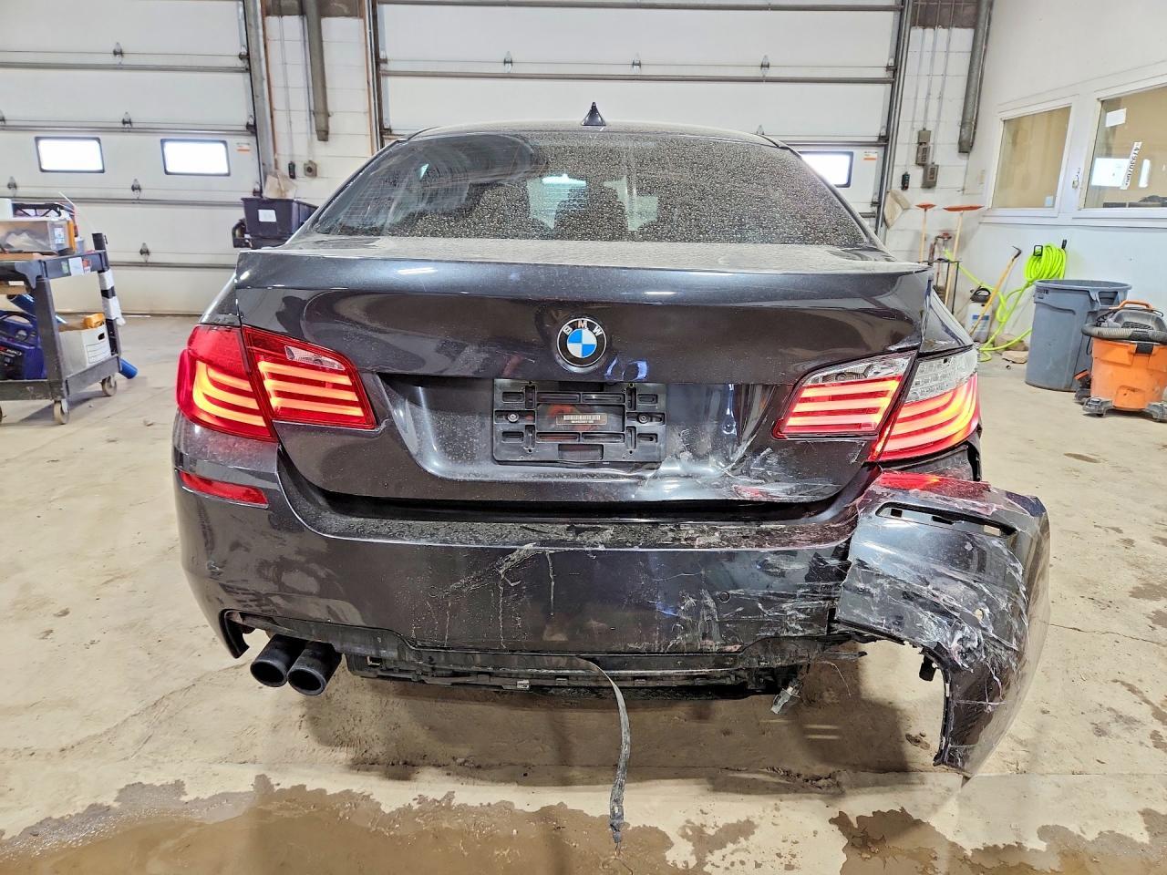 2013 BMW 528 Xi - Image 6