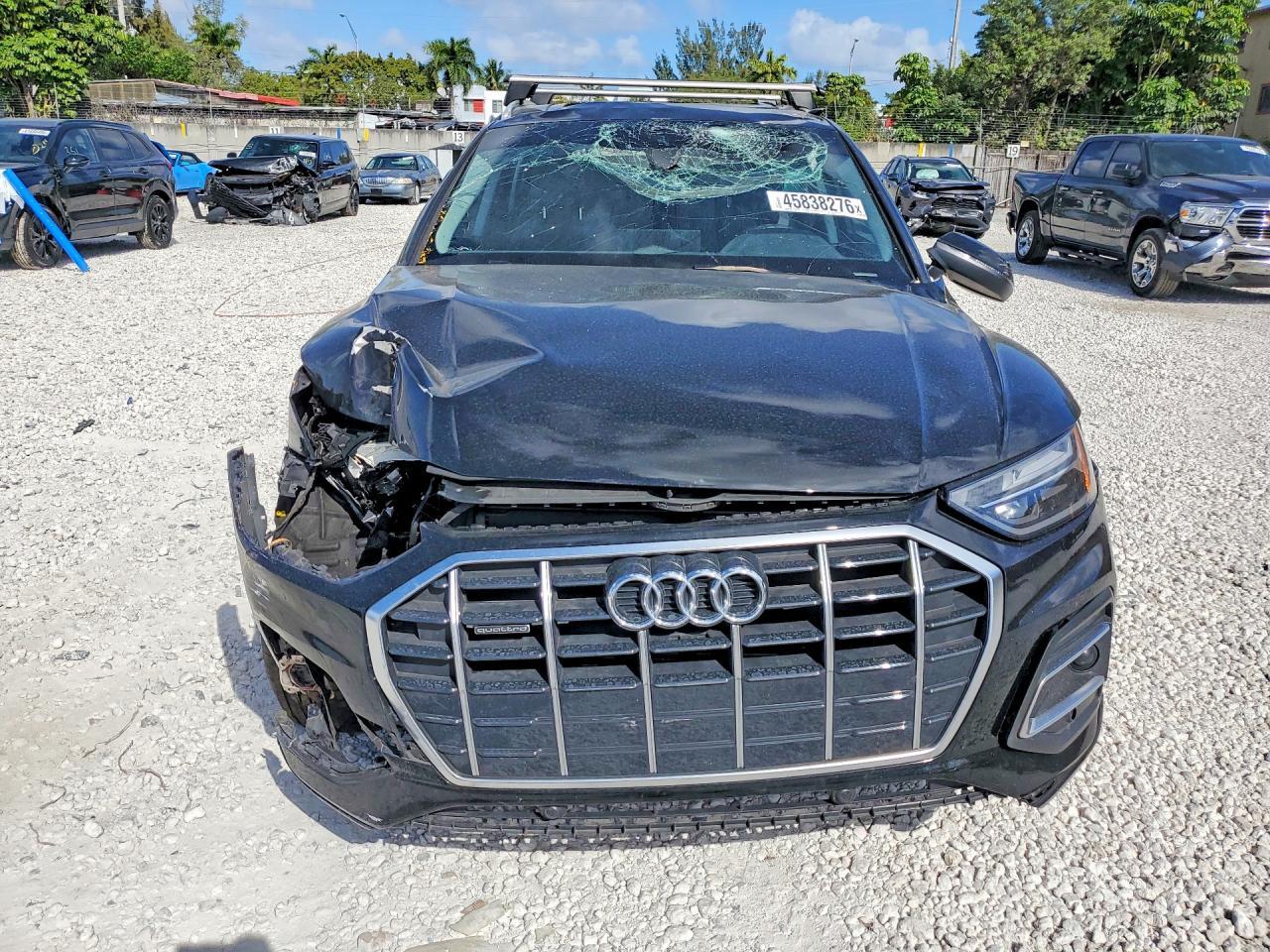 2023 Audi Q5 Premium 40 - Image 5