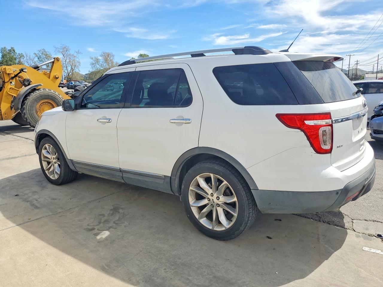 2013 Ford Explorer Xlt - Фото 2