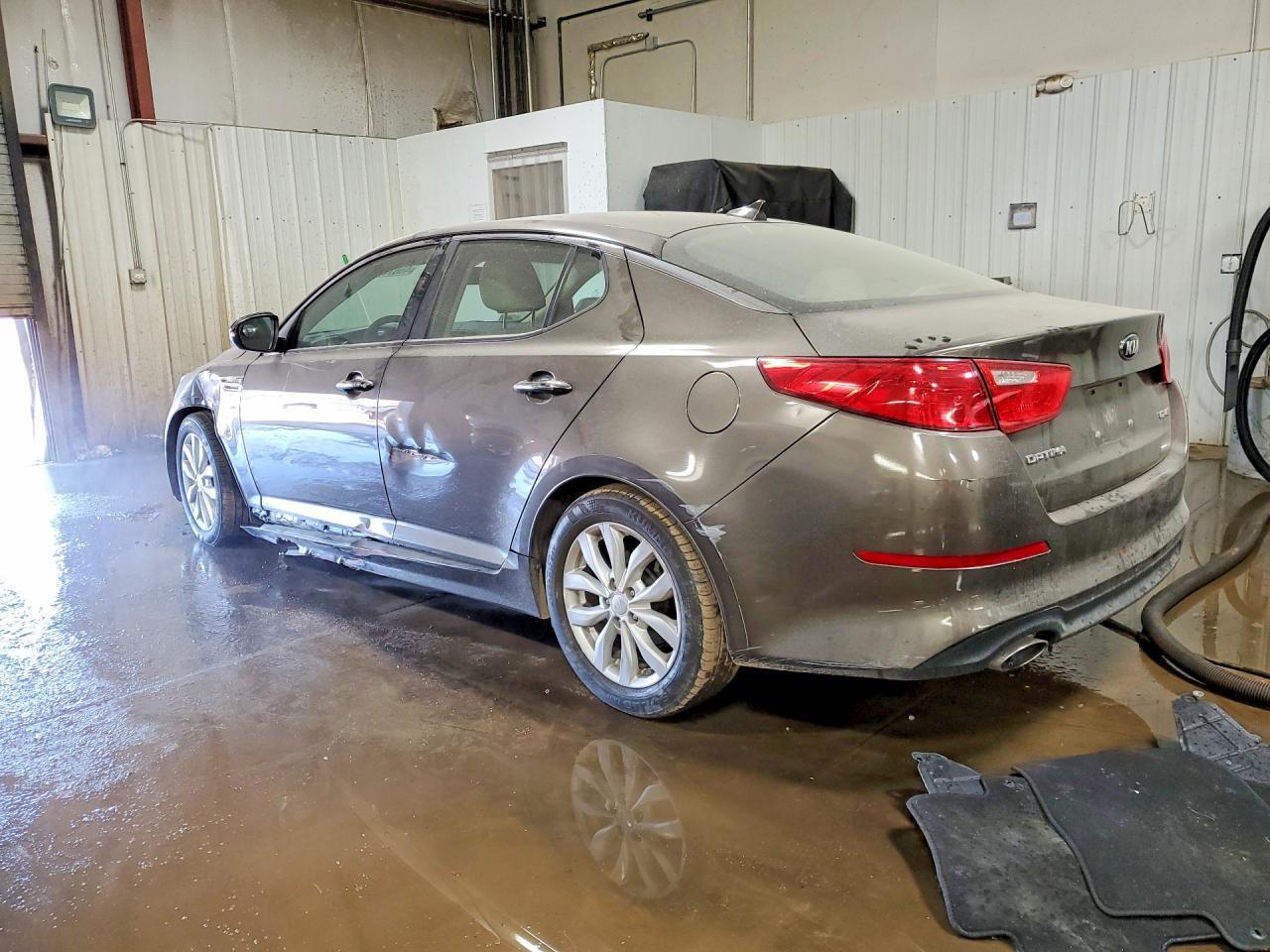 2014 Kia Optima Ex - Image 2