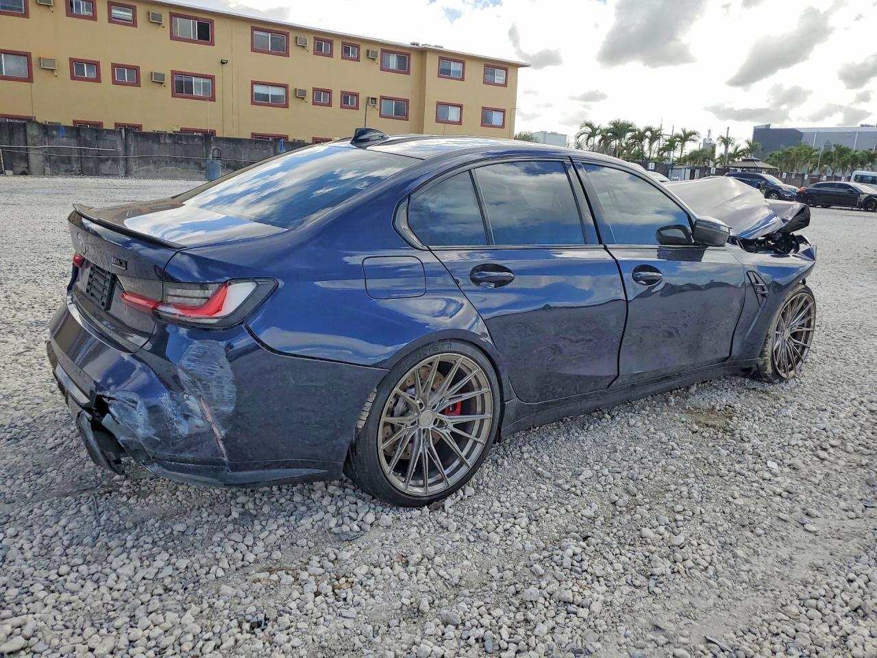2022 BMW M3 Competition - Фото 3