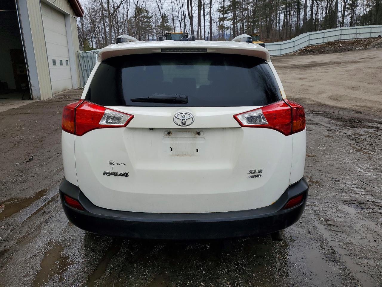 2015 Toyota Rav4 Xle - Image 6