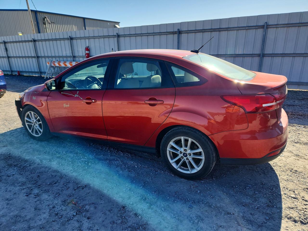 2018 Ford Focus Se - Image 2