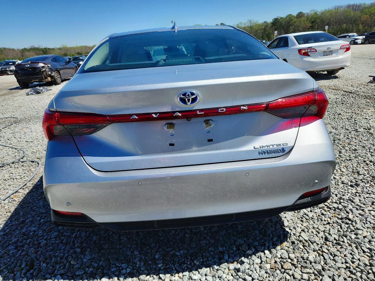 2020 Toyota Avalon Hybrid Limited - Image 6