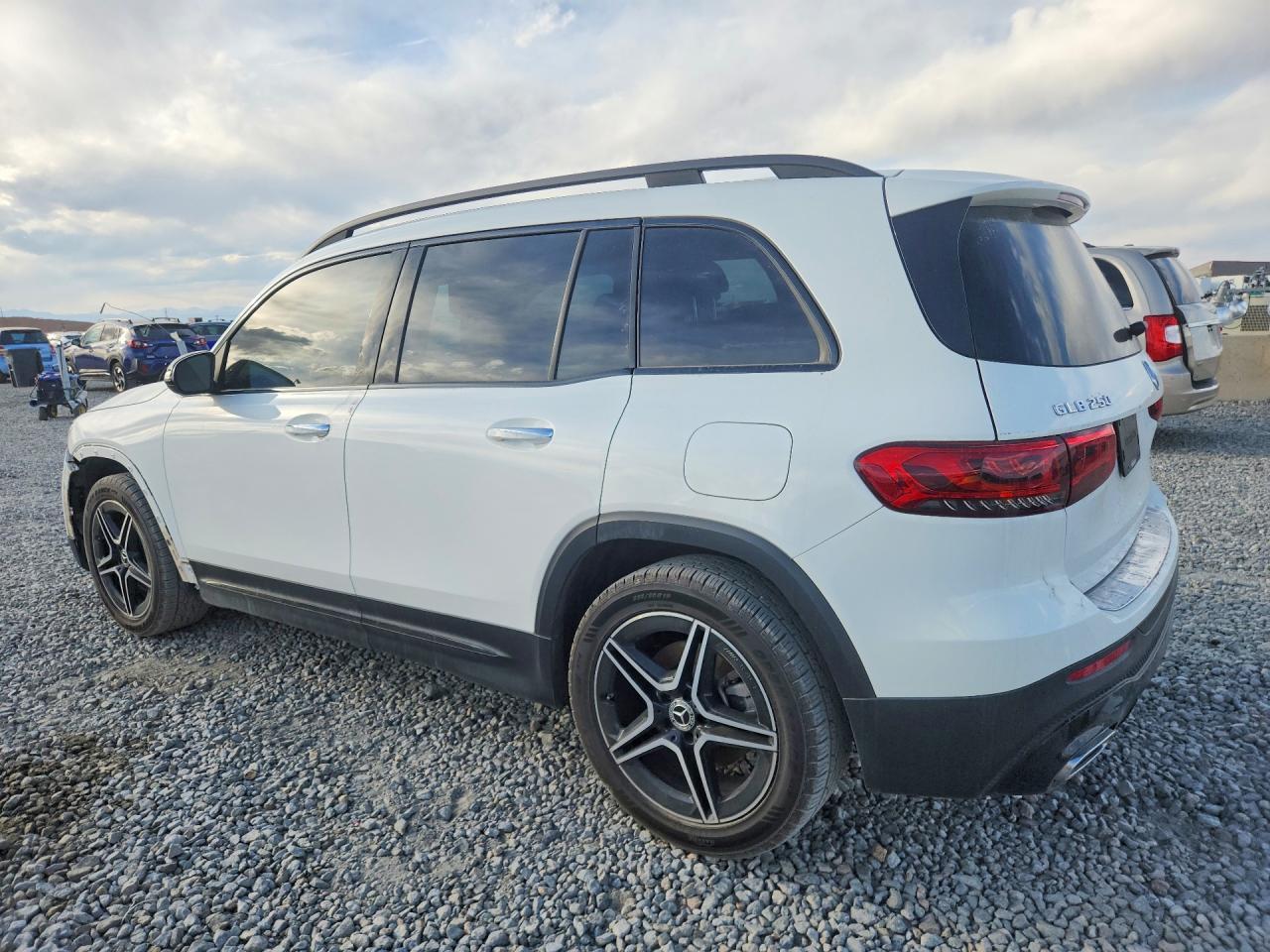 2020 Mercedes-Benz Glb 250 4Matic - Фото 2