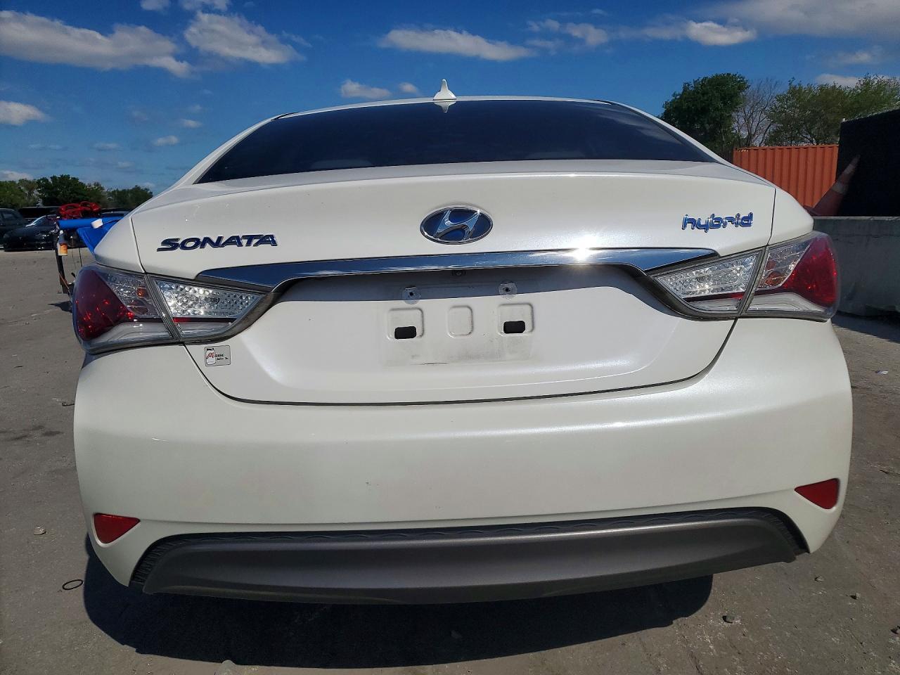 2015 Hyundai Sonata Hybrid Base - Фото 6