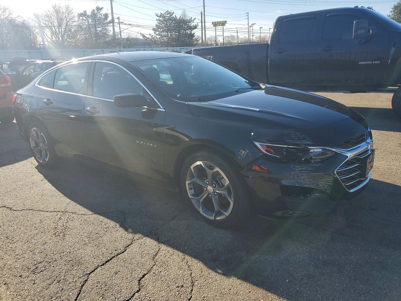 2024 Chevrolet Malibu Lt - Image 4