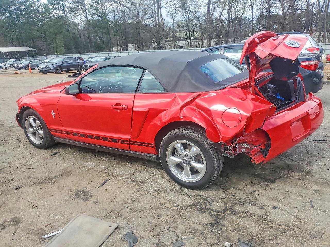 2005 Ford Mustang - Фото 2