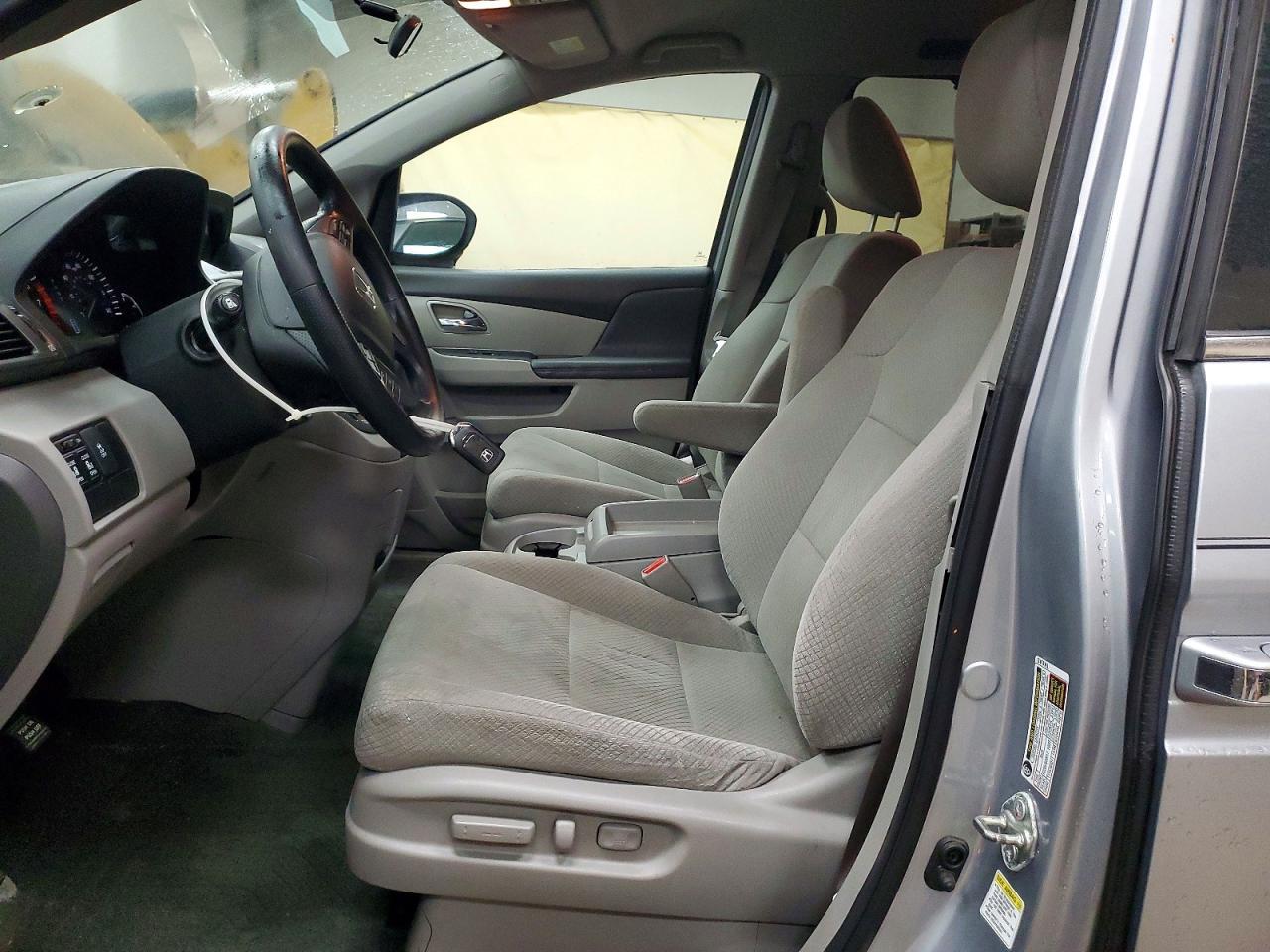 2016 Honda Odyssey Ex - Image 7