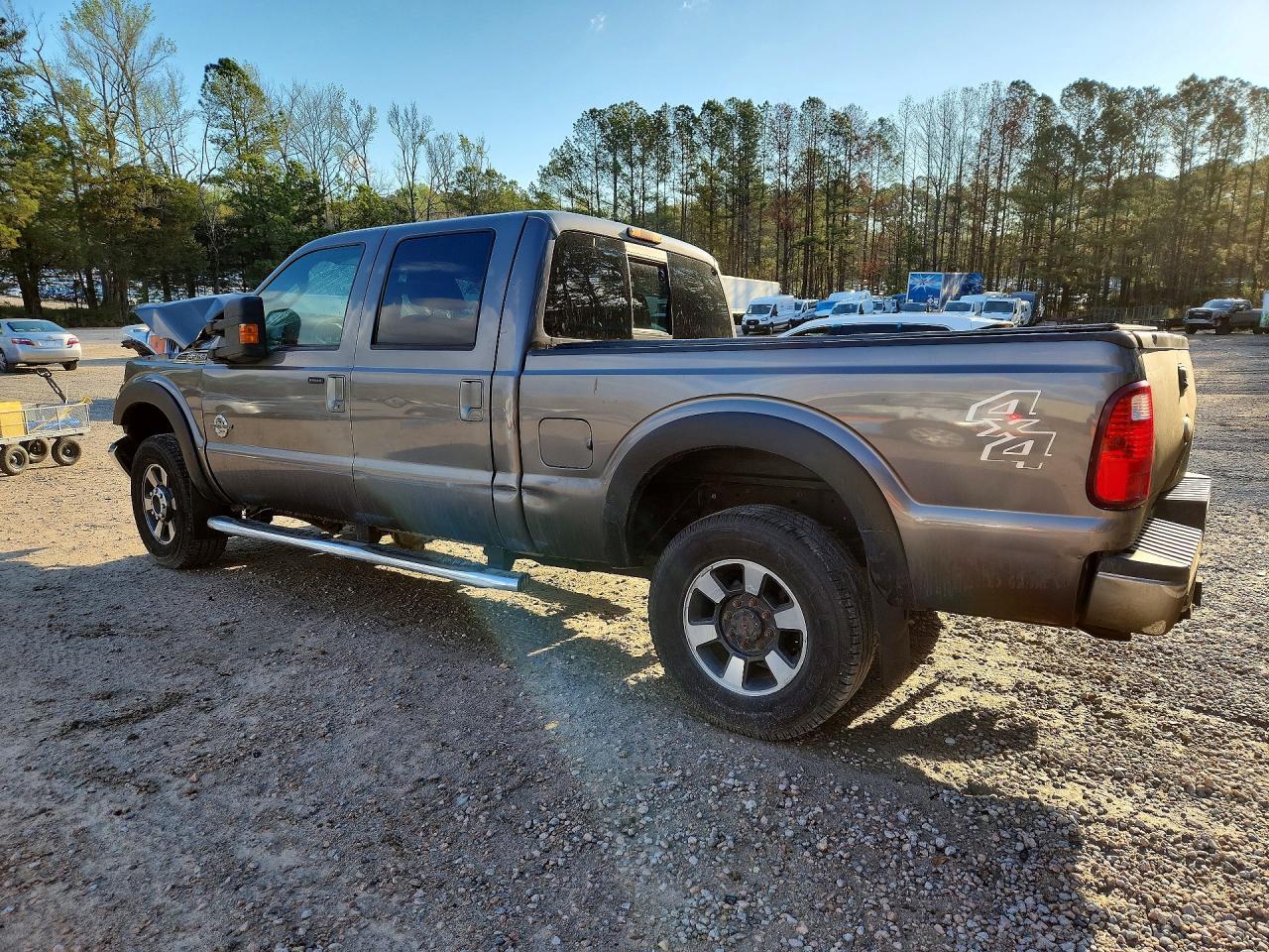 2011 Ford F250 Super Duty - Фото 2