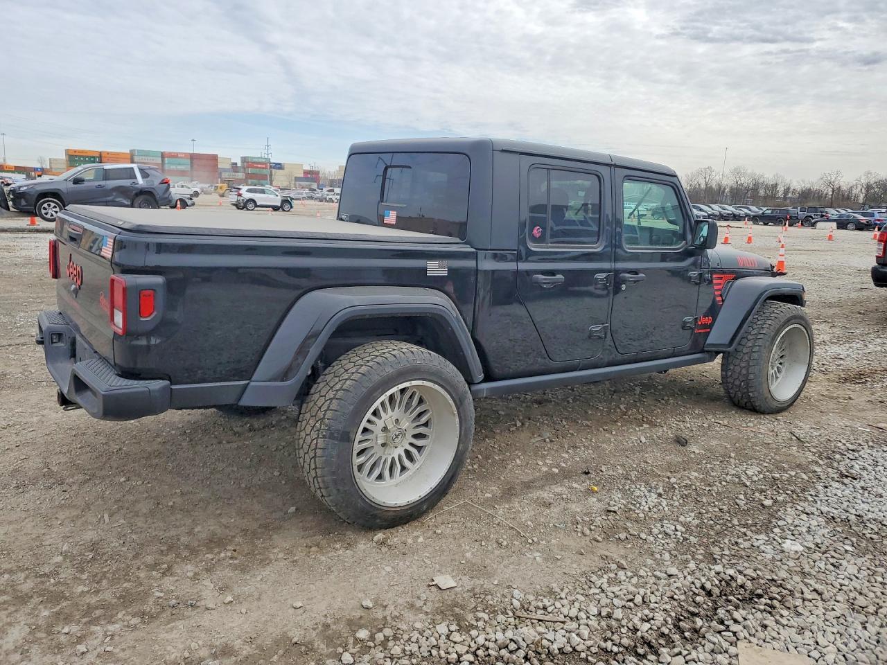 2021 Jeep Gladiator Sport - Image 3