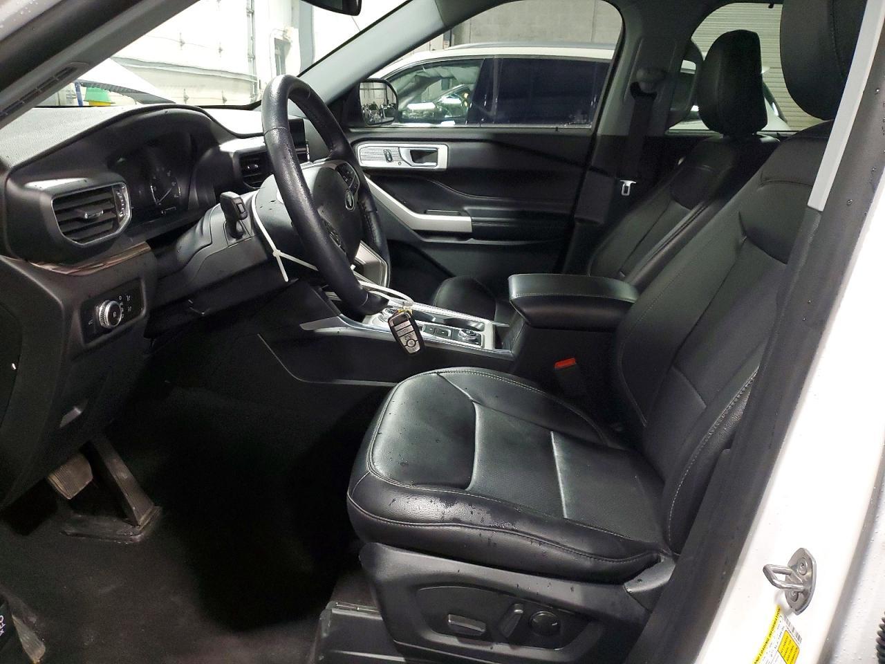 2023 Ford Explorer Limited - Image 7