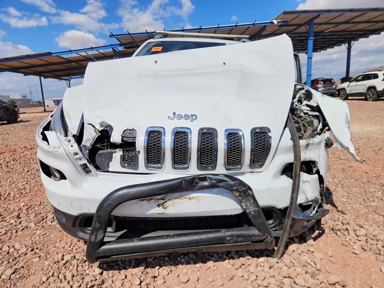 2017 Jeep Cherokee Latitude - Image 5