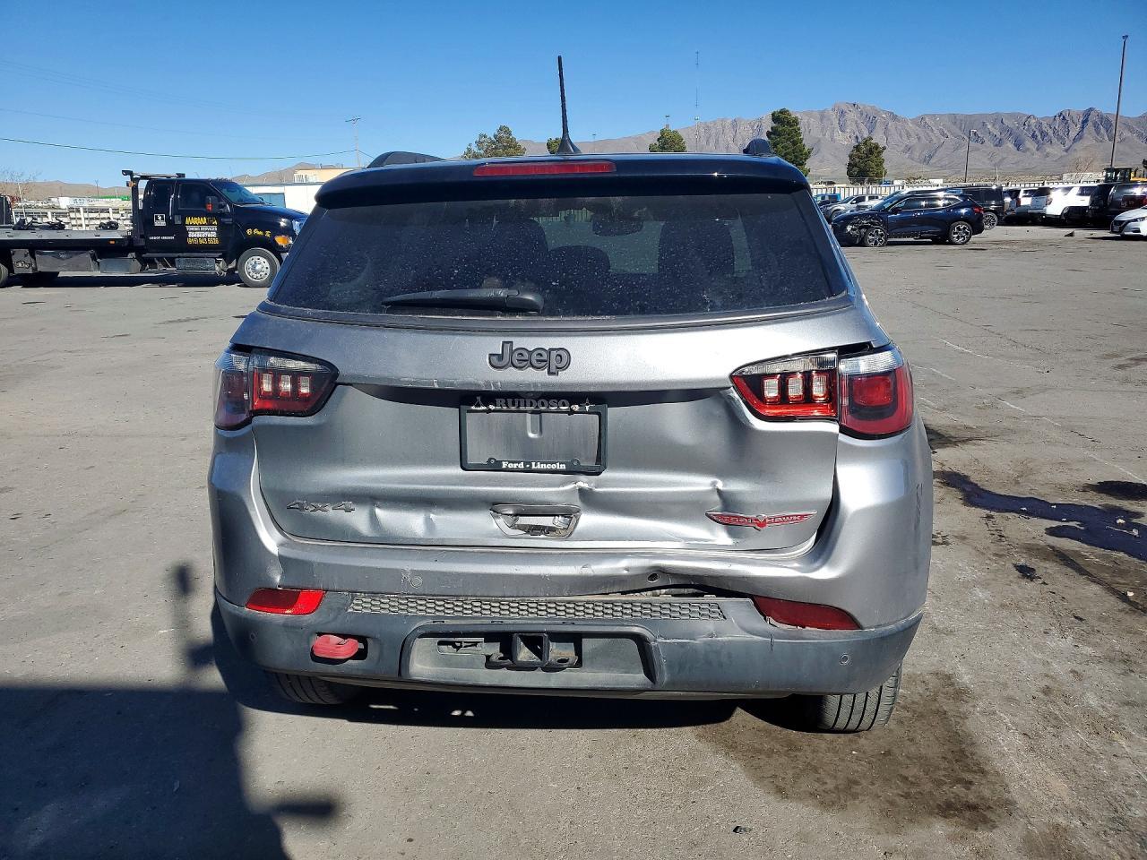 2017 Jeep Compass Trailhawk - Image 6