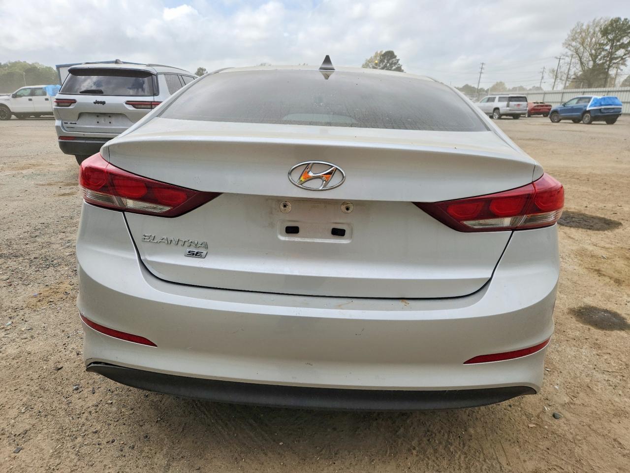 2017 Hyundai Elantra Se - Image 6