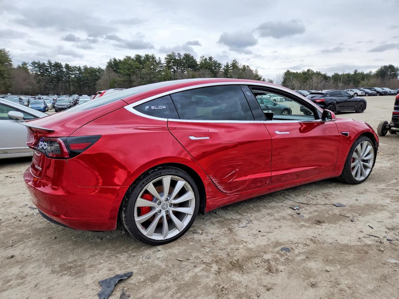 2018 Tesla Model 3 - Фото 3