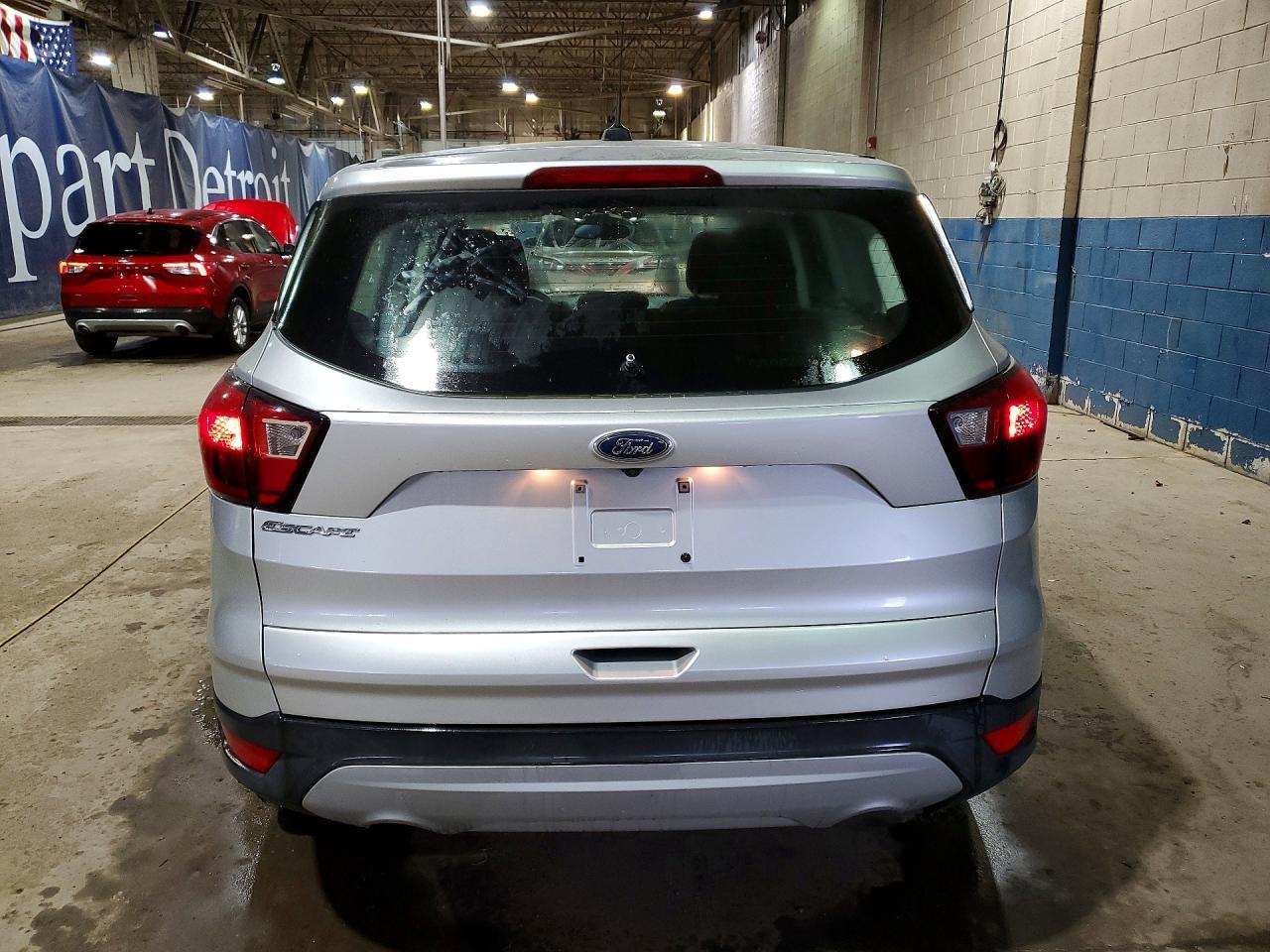 2019 Ford Escape S - Image 6
