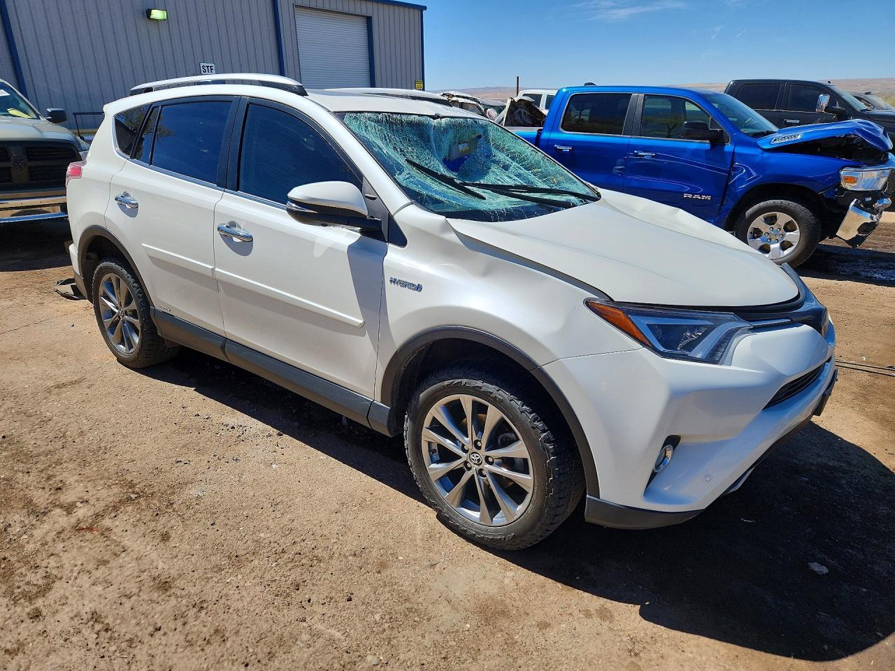 2018 Toyota Rav4 Hybrid Limited - Image 4