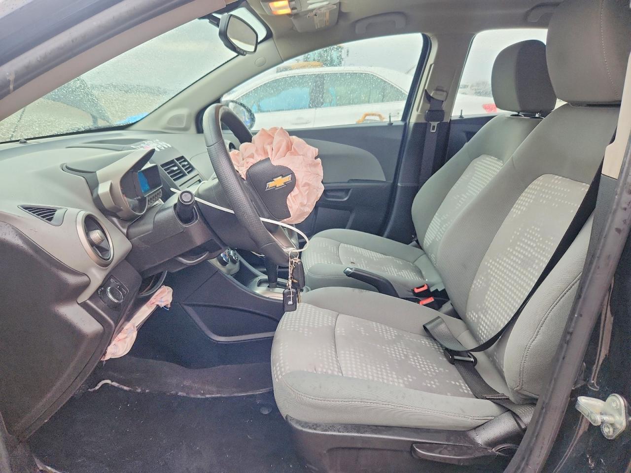 2015 Chevrolet Sonic Ls - Image 7