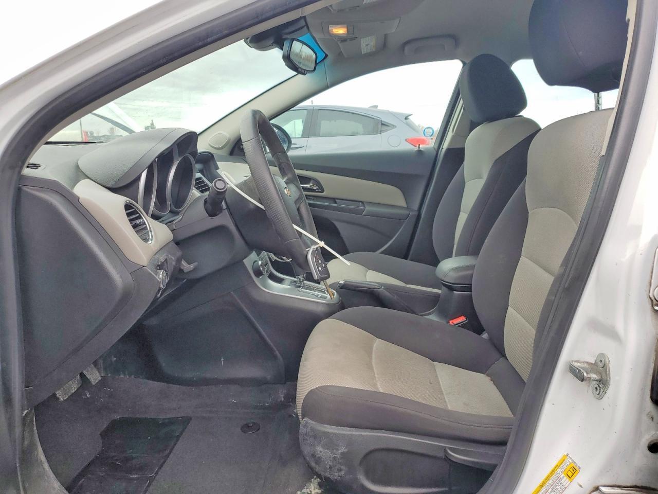 2013 Chevrolet Cruze Ls - Фото 7