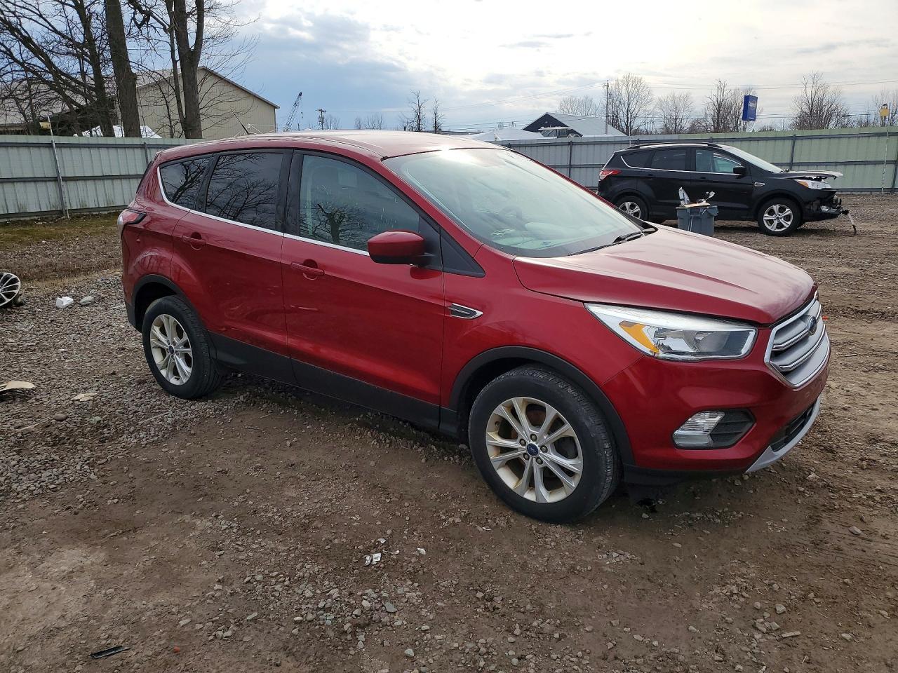 2017 Ford Escape Se - Фото 4