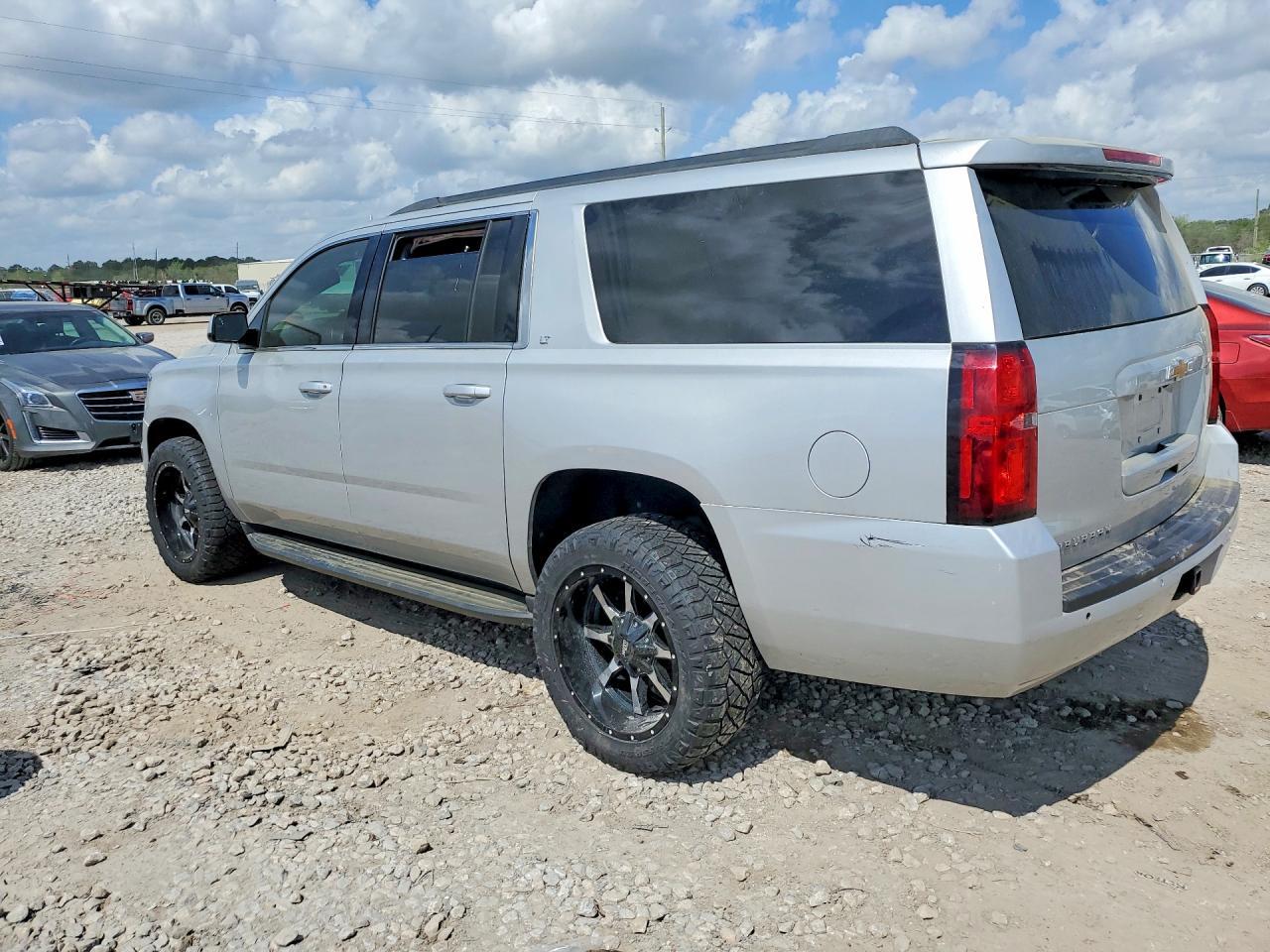 2020 Chevrolet Suburban K1500 Lt - Фото 2