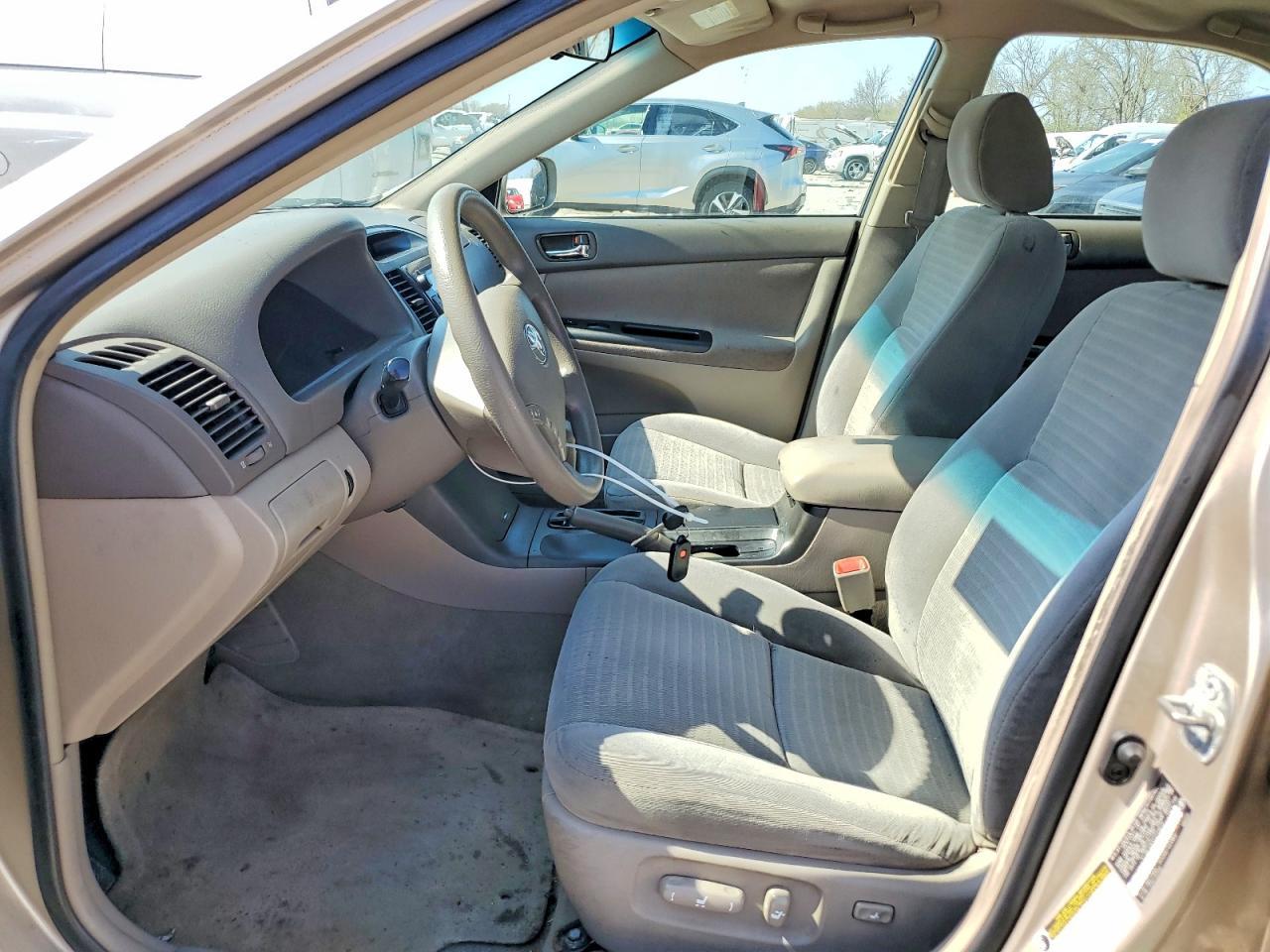 2005 Toyota Camry Le - Фото 7