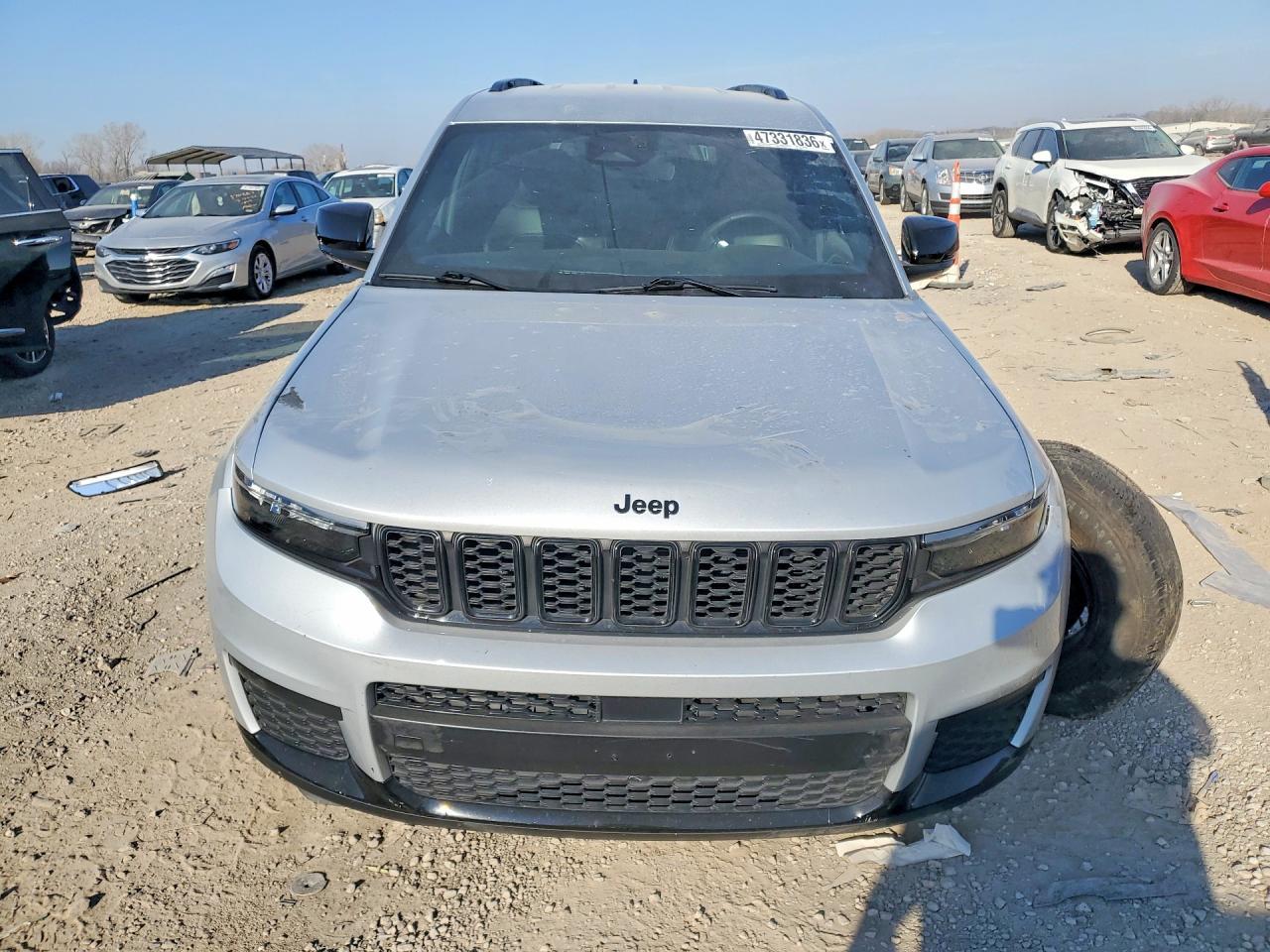 2024 Jeep Grand Cherokee L Laredo - Image 5