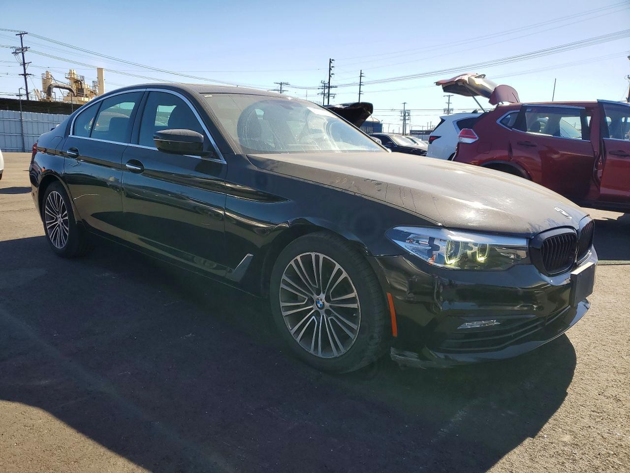 2018 BMW 530 - Image 4
