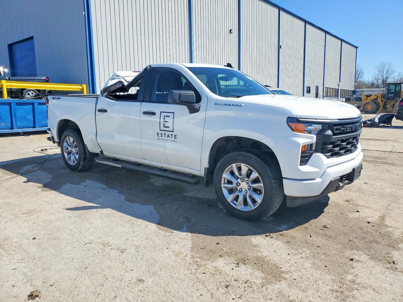 2024 Chevrolet Silverado K1500 Custom - Фото 4