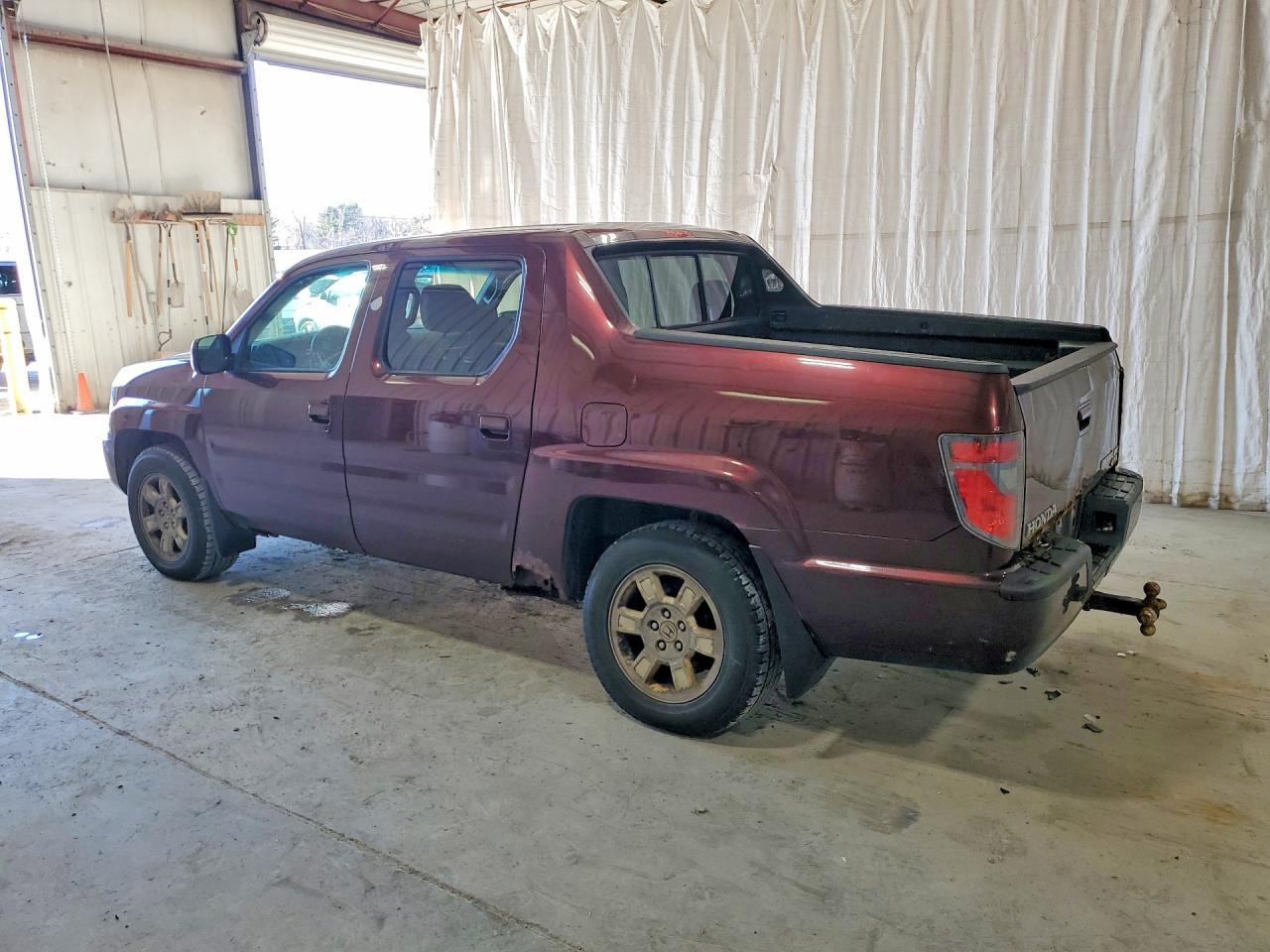 2012 Honda Ridgeline Rts - Image 2