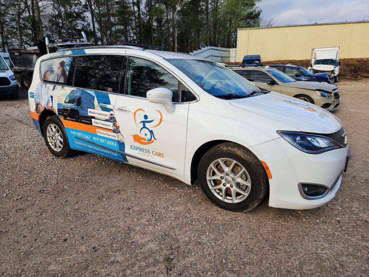 2020 Chrysler Pacifica Touring L - Image 4