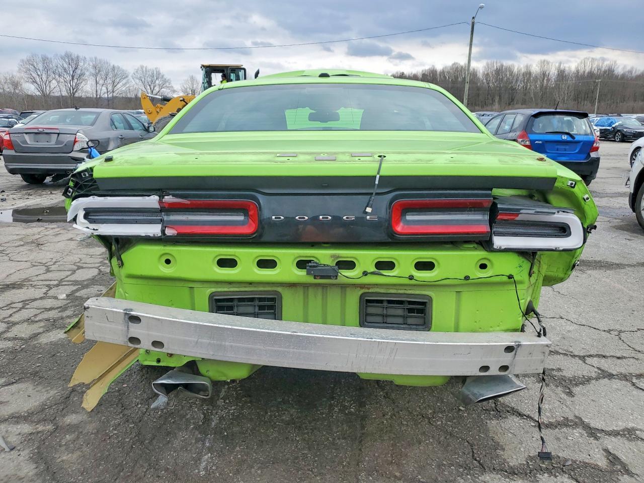 2015 Dodge Challenger Sxt - Image 6