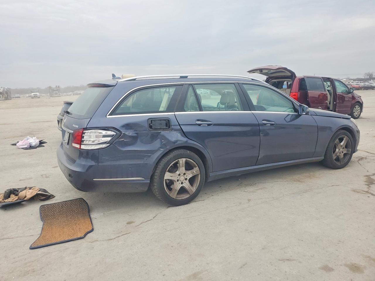 2014 Mercedes-Benz E 350 4Matic Wagon - Фото 3