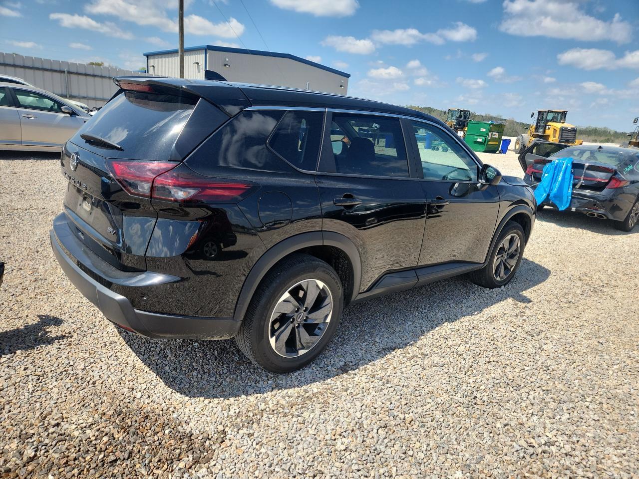 2024 Nissan Rogue Sv - Фото 3