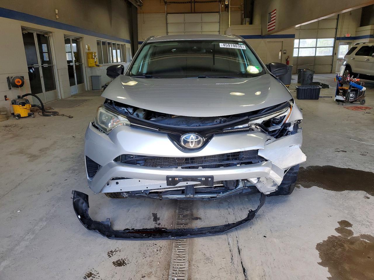 2018 Toyota Rav4 Le - Фото 5
