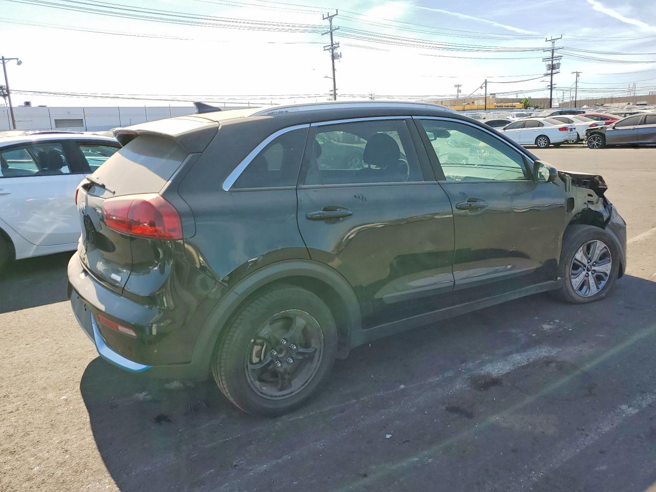 2018 Kia Niro Plug-In Hybrid Lx - Image 3
