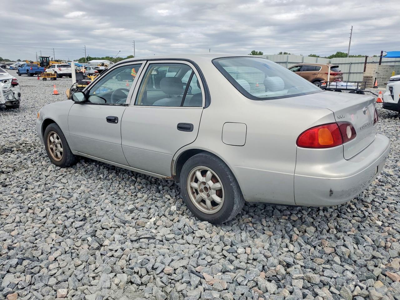 2002 Toyota Corolla Ce - Фото 2