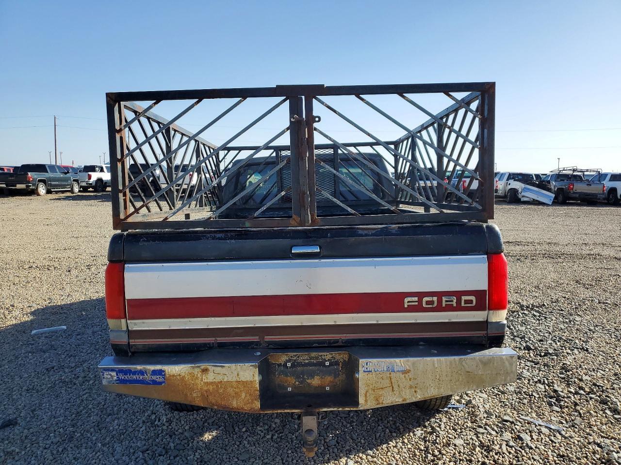 1990 Ford F250 - Фото 6