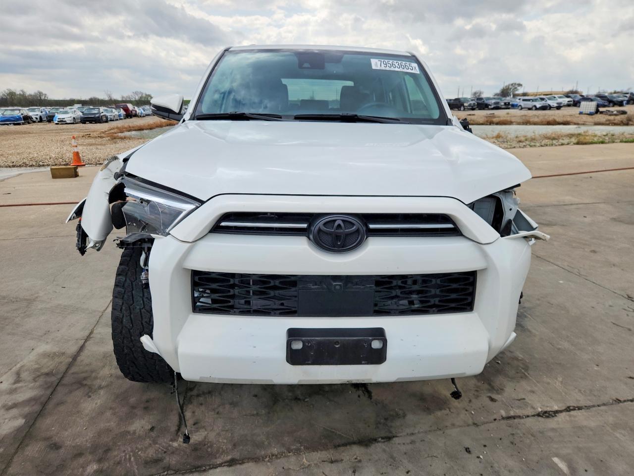 2023 Toyota 4Runner Sr5 Premium - Image 5