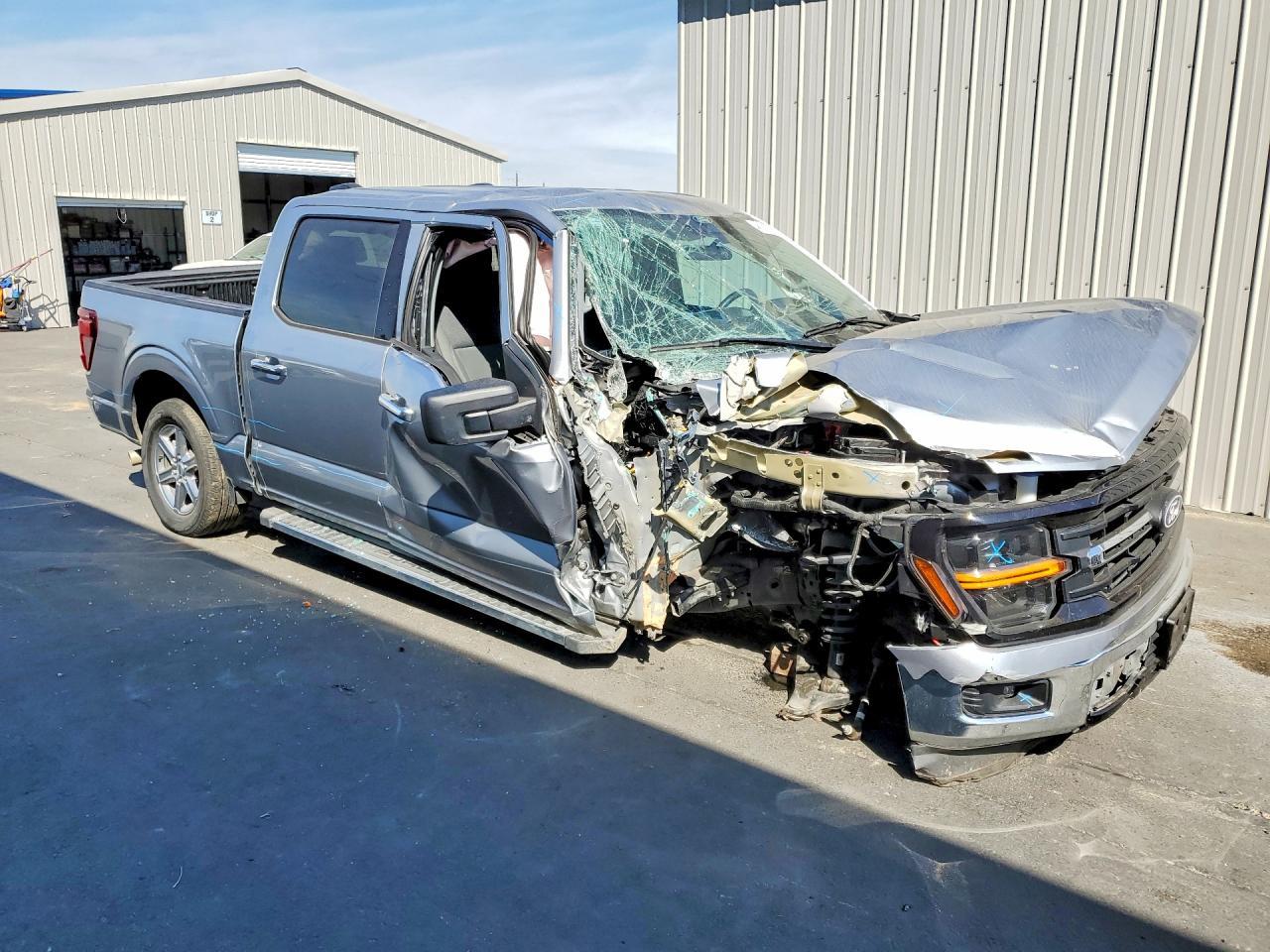 2025 Ford F150 Xlt - Image 4