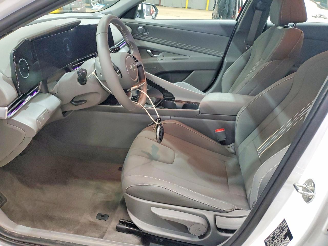 2024 Hyundai Elantra Sel - Image 7