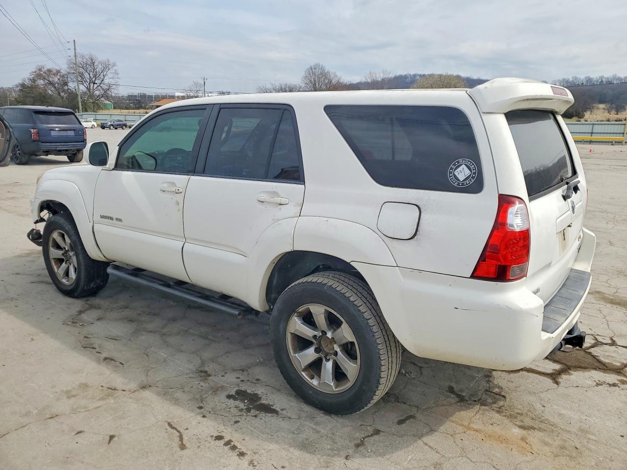 2006 Toyota 4Runner Limited - Image 2