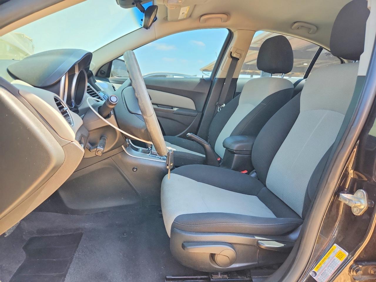 2011 Chevrolet Cruze Ls - Image 7