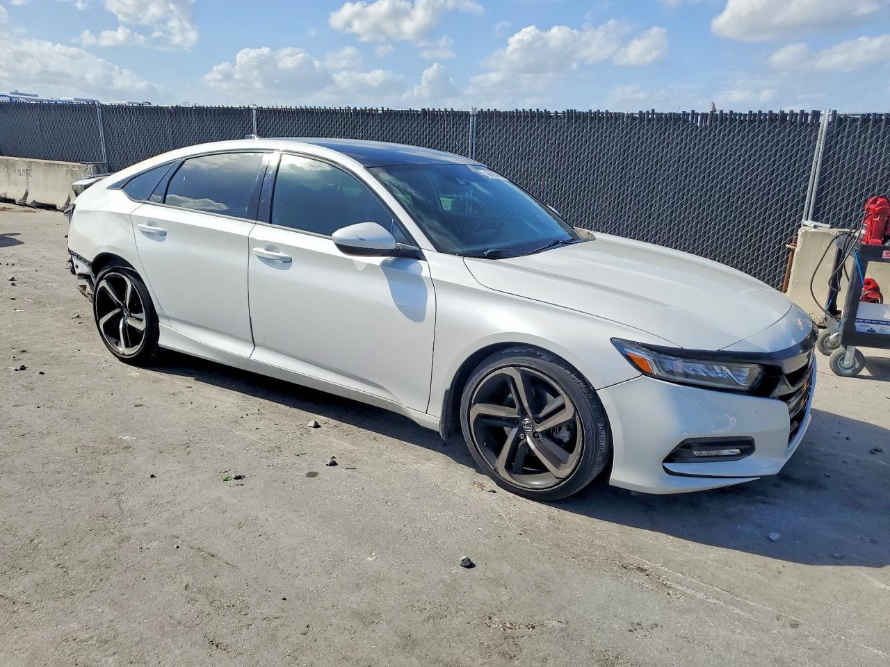 2018 Honda Accord Sport - Фото 4