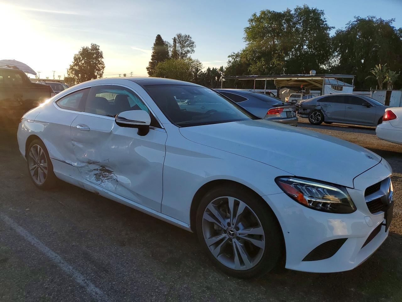 2023 Mercedes-Benz C 300 - Image 4