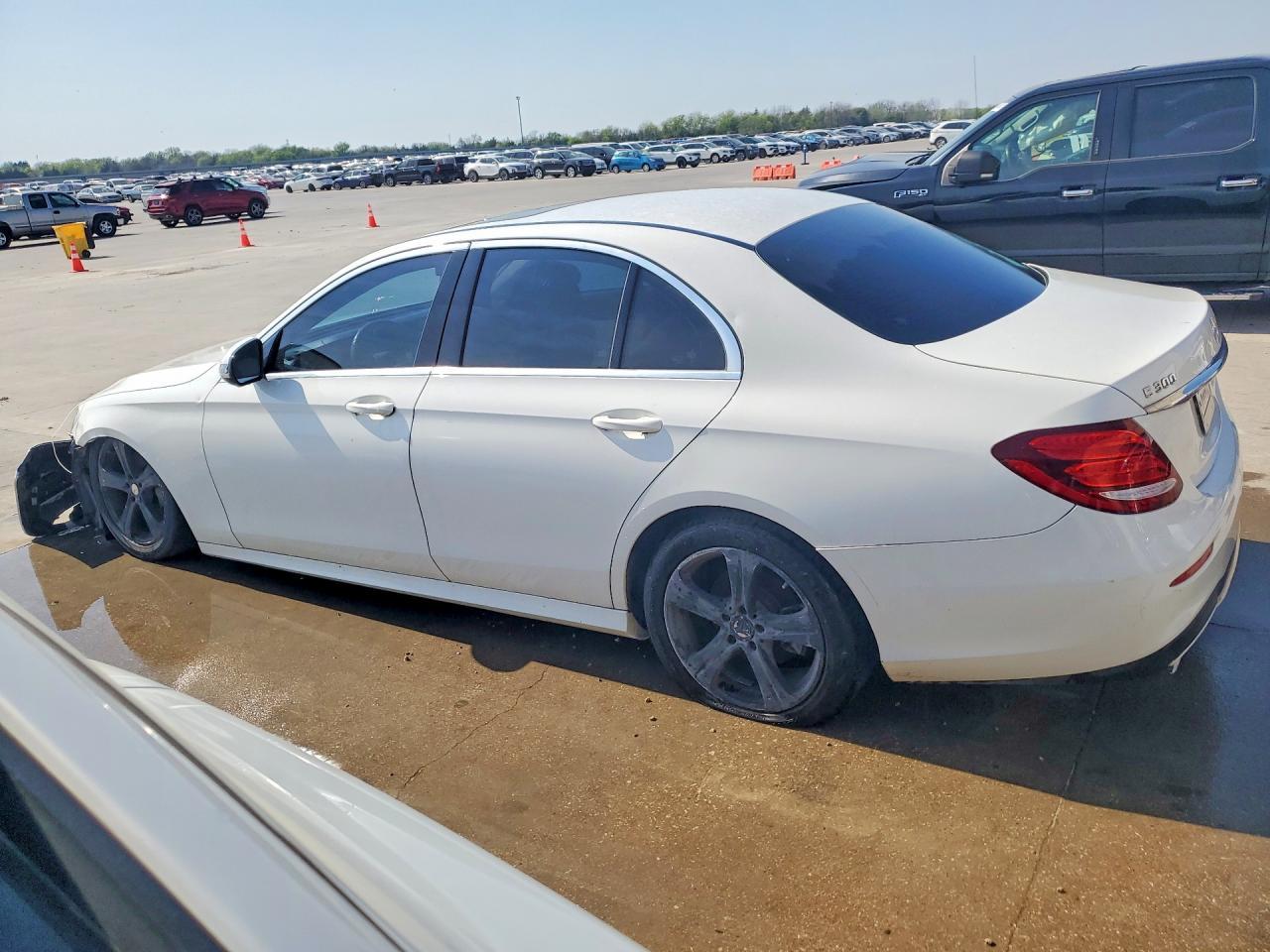 2017 Mercedes-Benz E 300 - Image 2