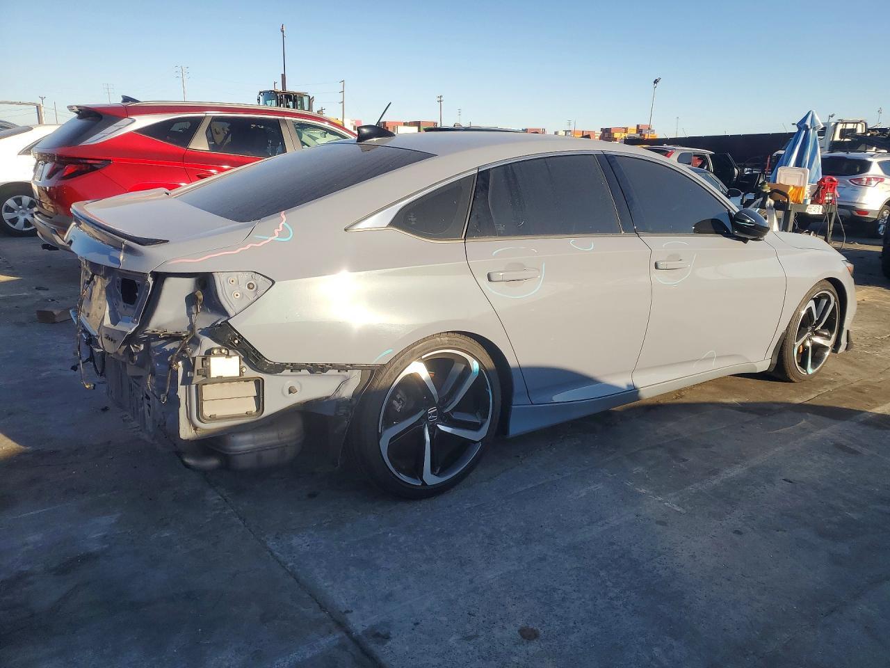 2022 Honda Accord Sport - Фото 3