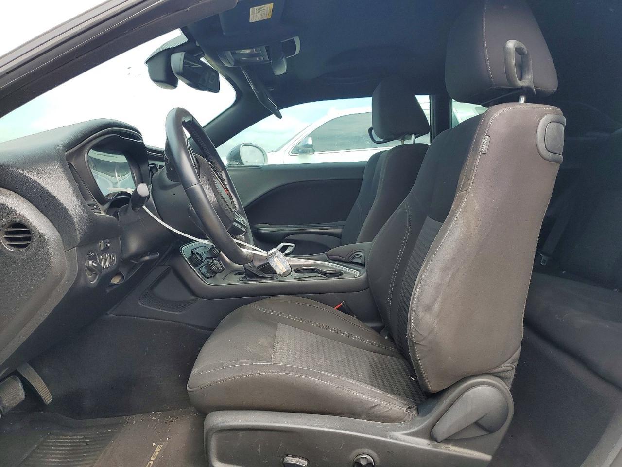 2015 Dodge Challenger Sxt - Image 7