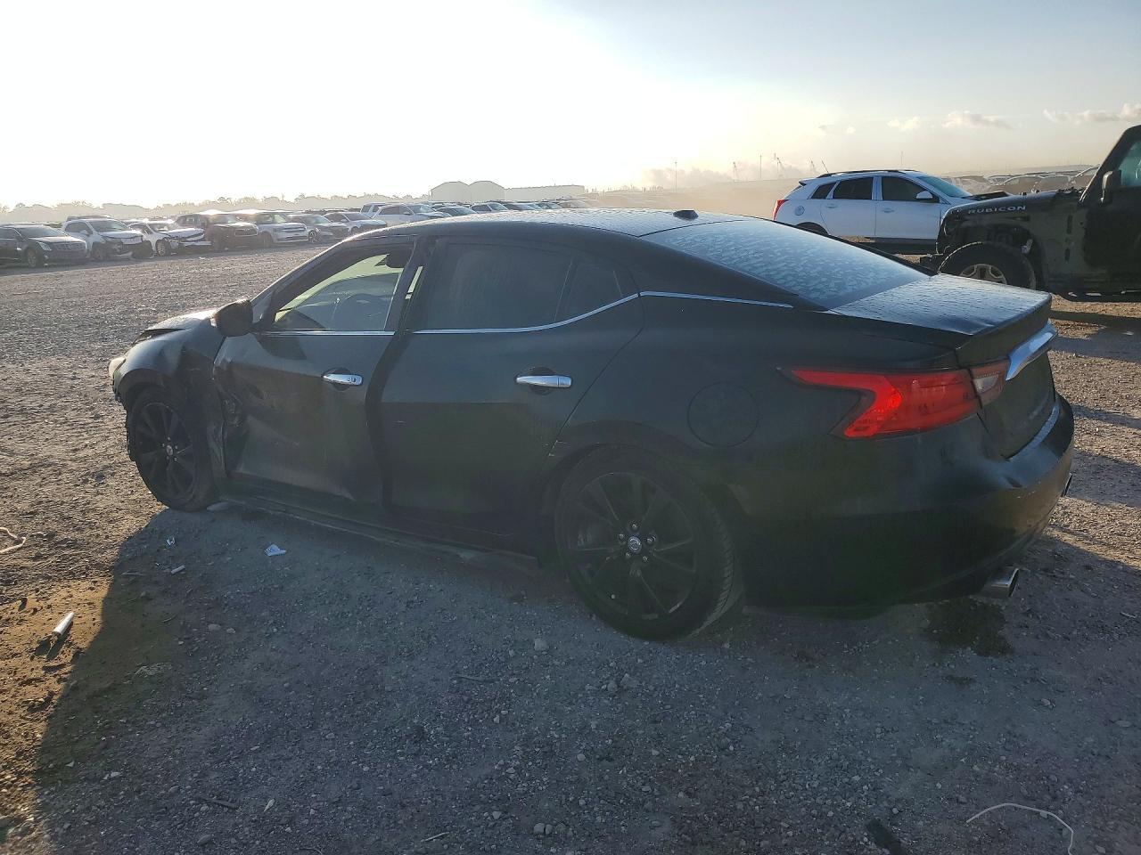 2018 Nissan Maxima 3.5 Sv - Image 2